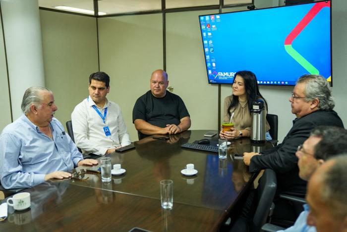 Imagem ilustrativa da notícia: Famurs lidera frente de trabalho para debater queda dos preços do arroz no RS